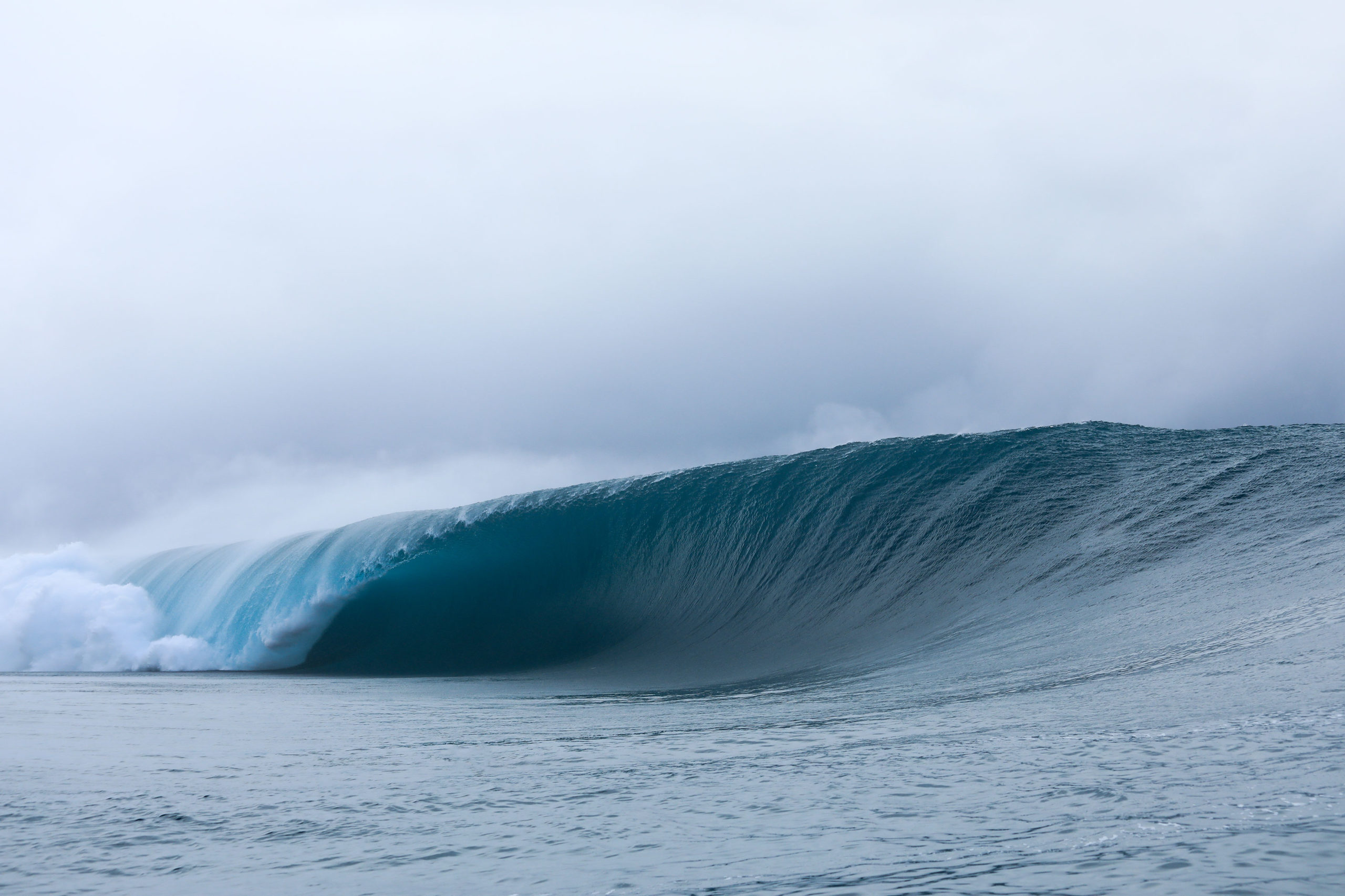 TEAHUPOO, TAHITI